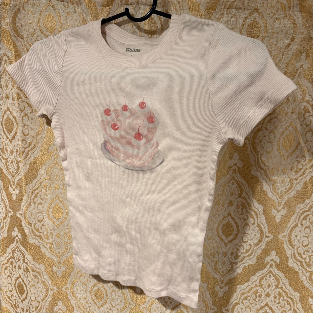 Hollister Girls Pink White Cake Graphic Tee